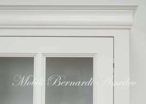 Libreria vetrina in legno massello 2 ante con inglesina finitura laccata colore bianco
